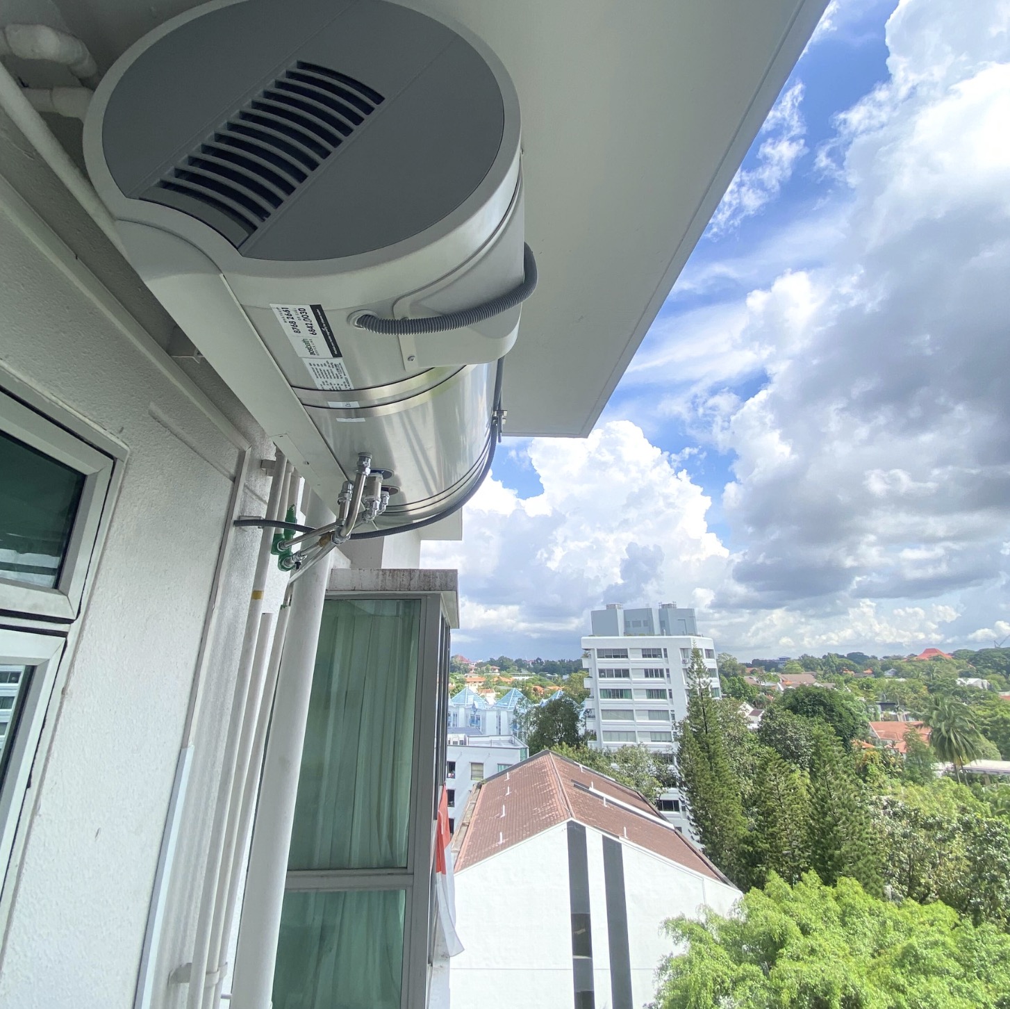 hpw heat pump private balcony