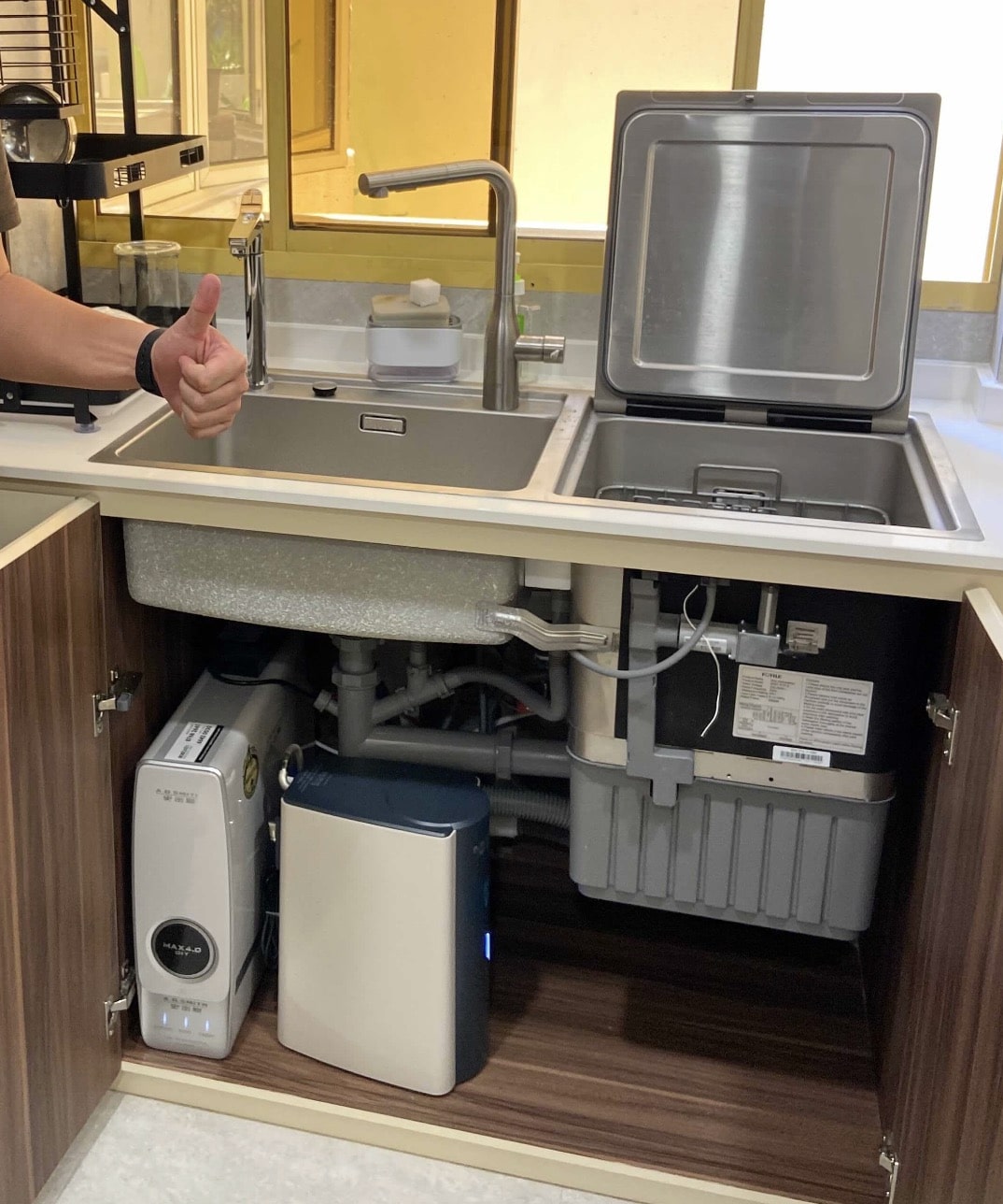 B93215 MAX4 ro water filter undersink happy client