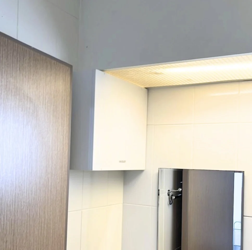 tankless bathbox bto lightbox 2